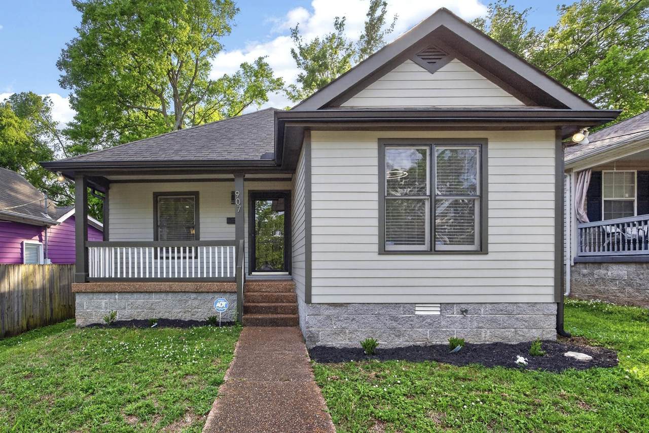 907 11th Ave - Photo 1