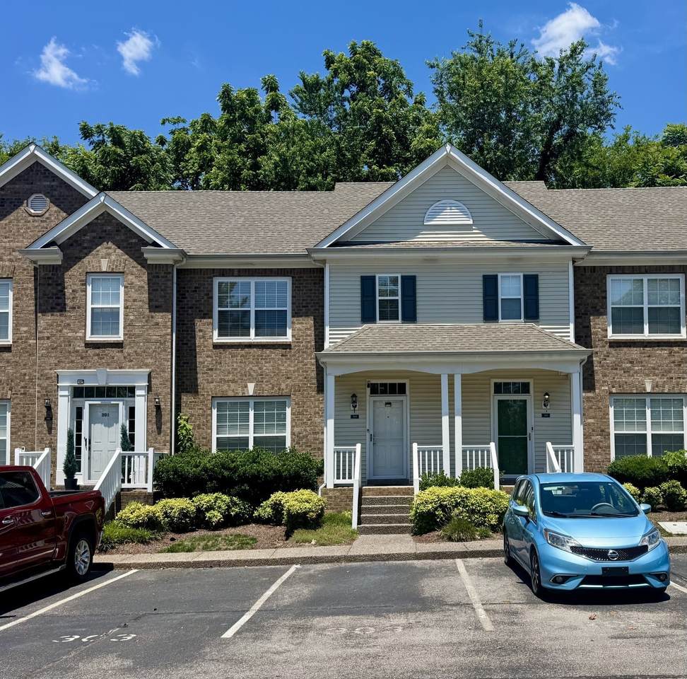 303 Newport Meadows Circle - Photo 1