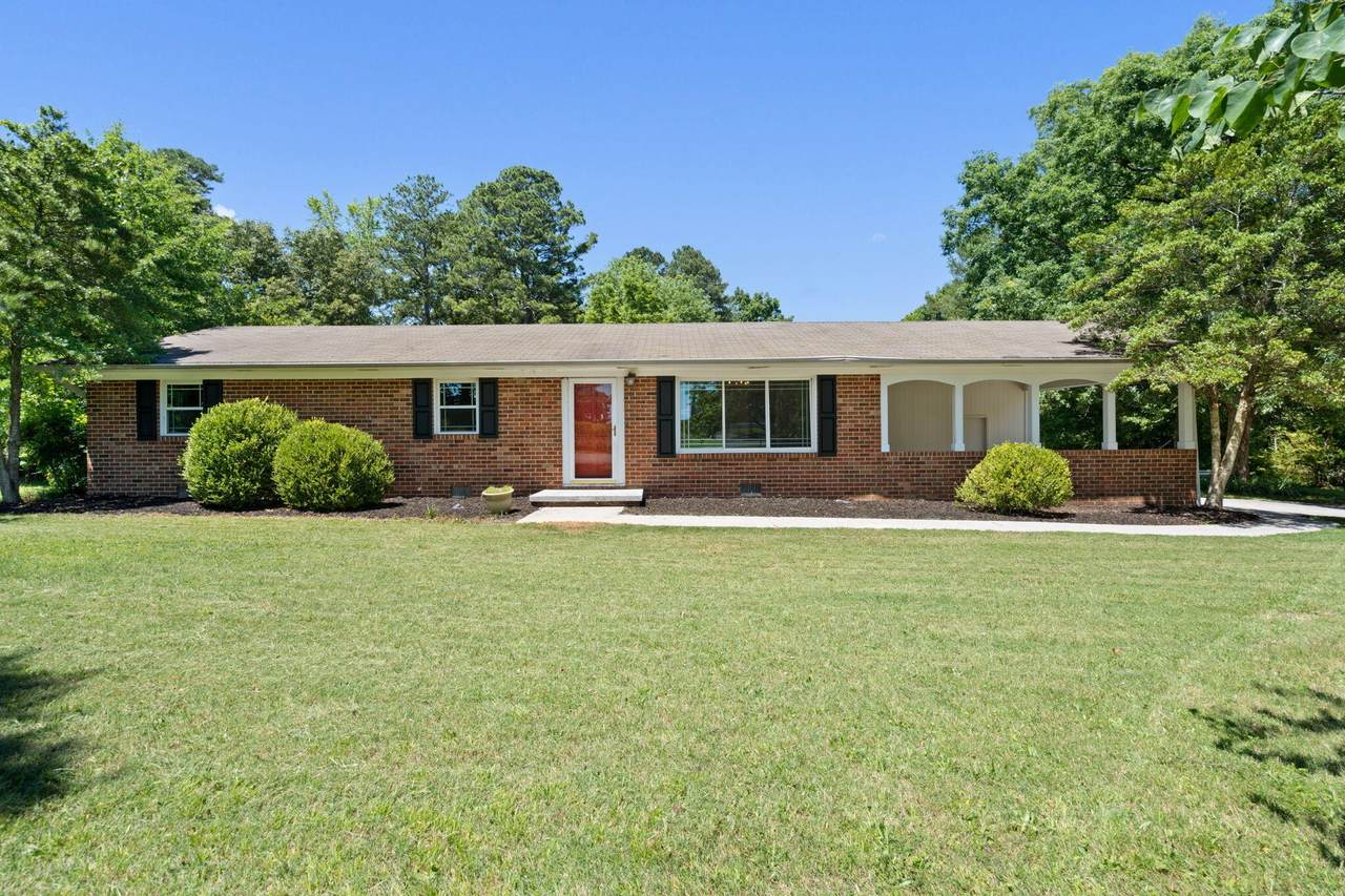 200 Country Club Drive - Photo 1
