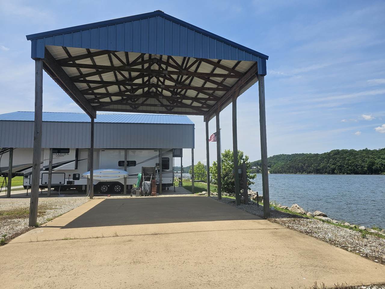 https://bt-photos.global.ssl.fastly.net/nashville/1280_boomver_1_RTC3230322-1.jpg