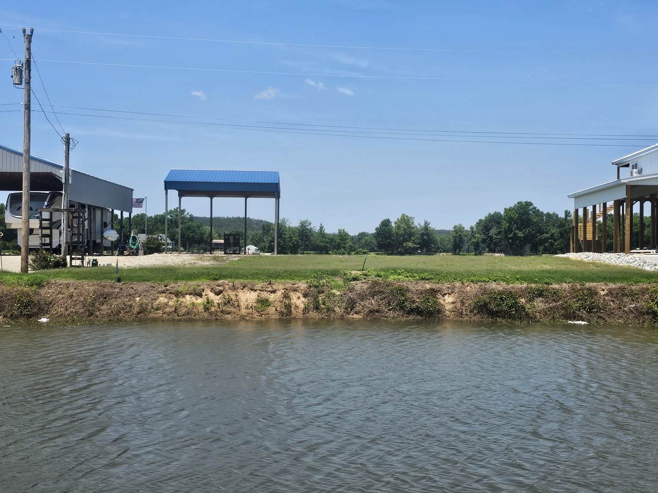 https://bt-photos.global.ssl.fastly.net/nashville/1280_boomver_1_RTC3230322-1.jpg