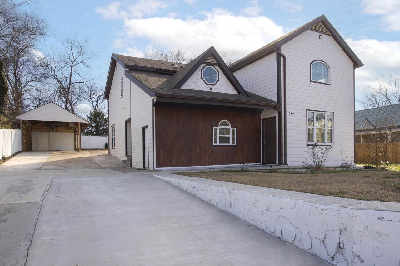 239 E Bledsoe St - Photo 1