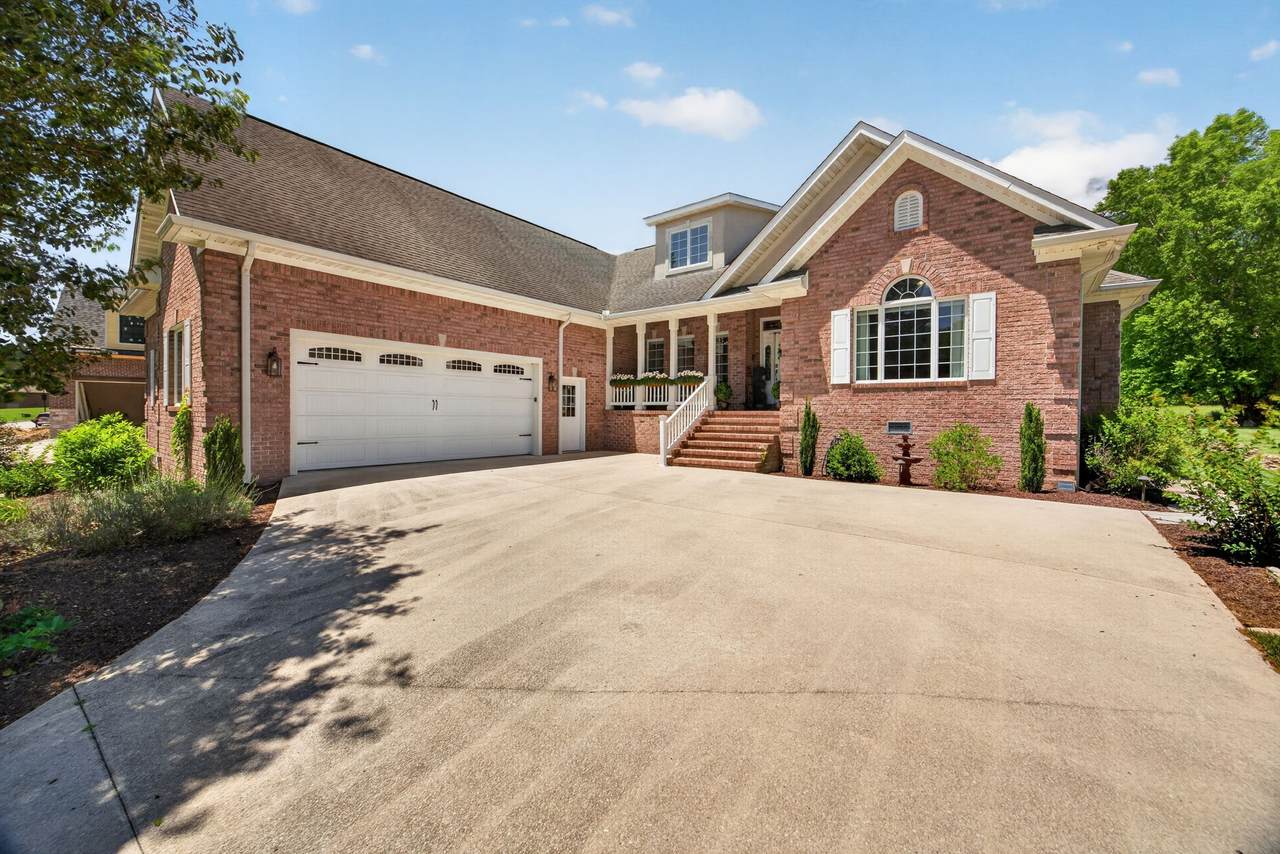 211 Tomlon Rd - Photo 1