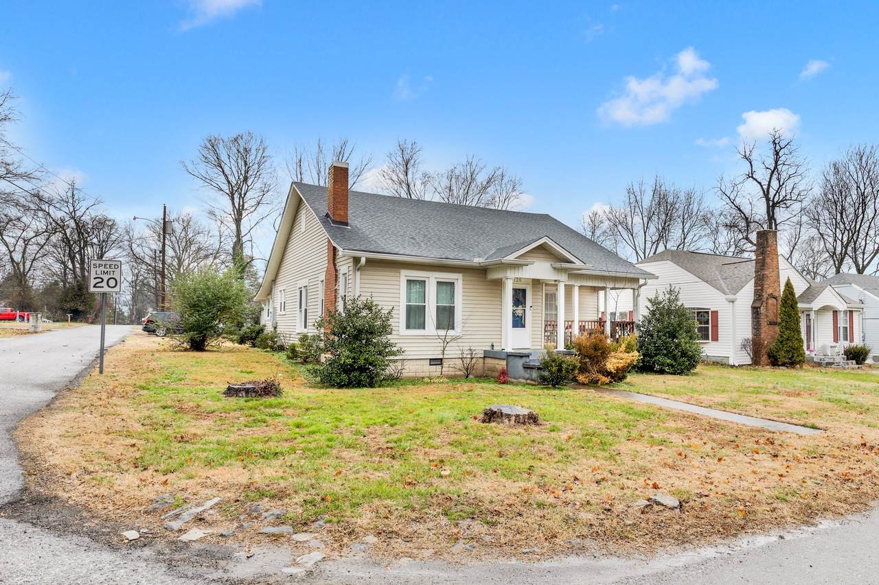 128 W Jackson St - Photo 1