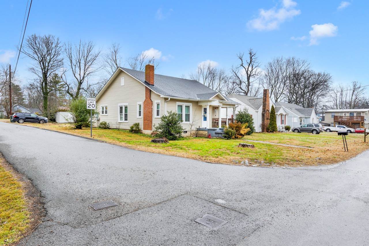 https://bt-photos.global.ssl.fastly.net/nashville/1280_boomver_1_RTC3230585-1.jpg