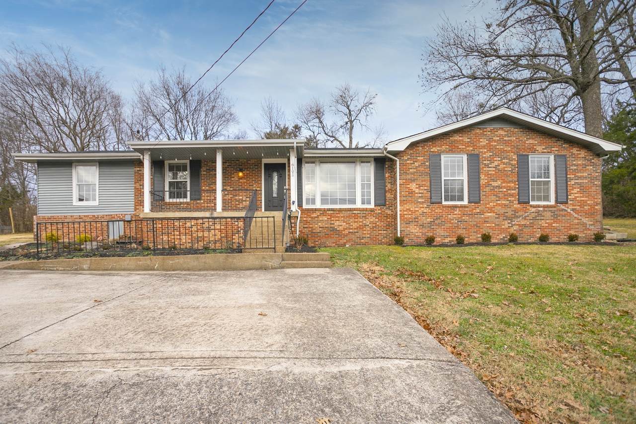 610 Ashley Ct - Photo 1