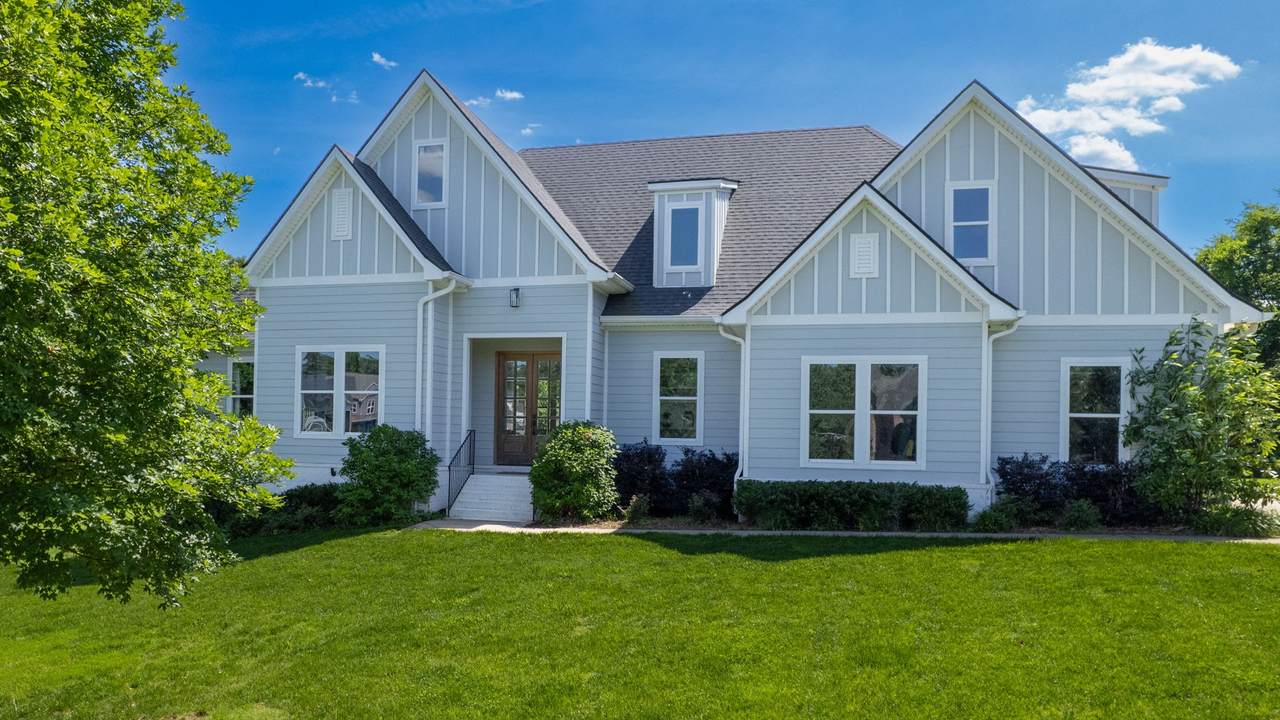 730 Hamilton Dr - Photo 1