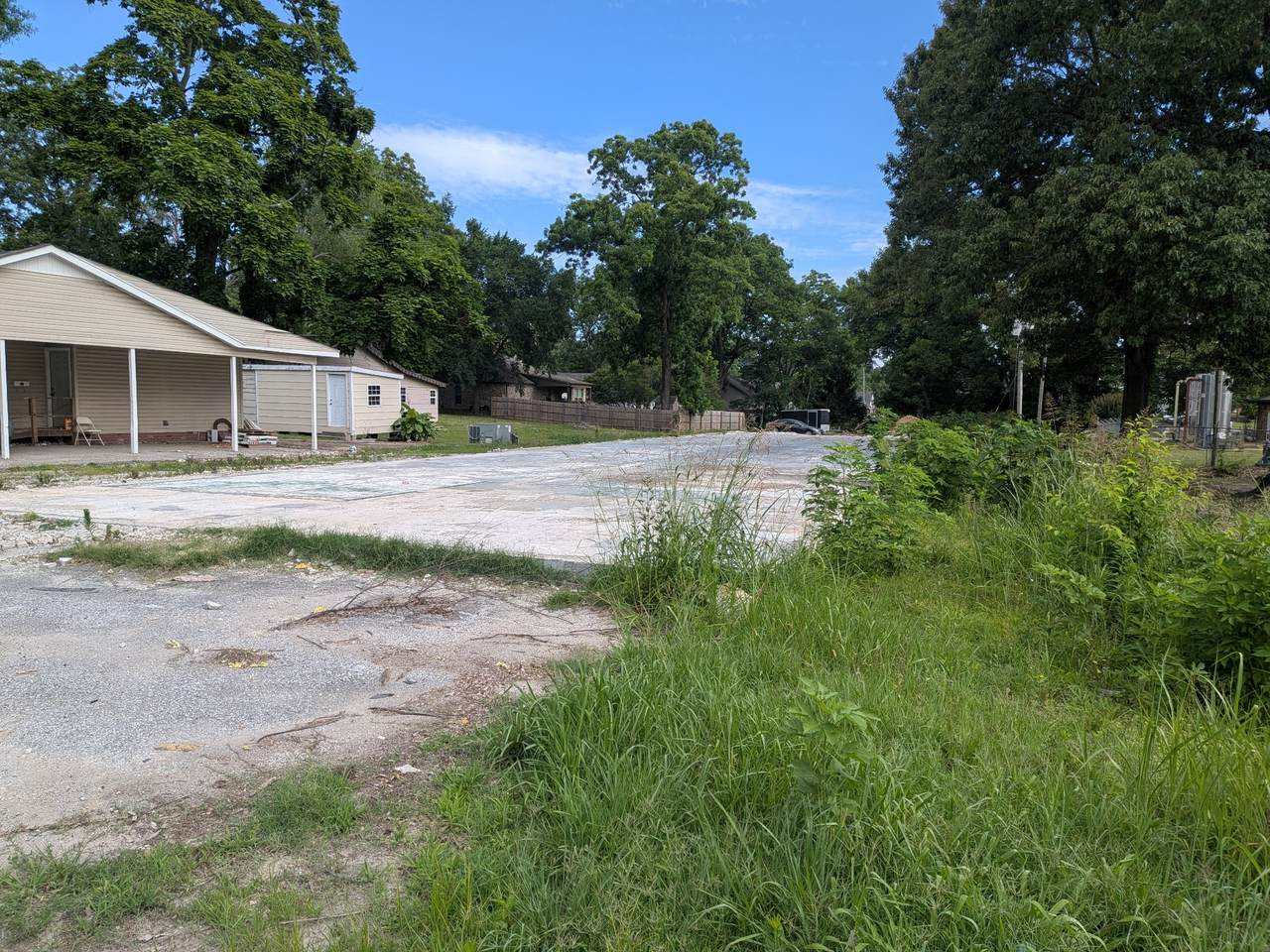 https://bt-photos.global.ssl.fastly.net/nashville/1280_boomver_1_RTC3231434-1.jpg