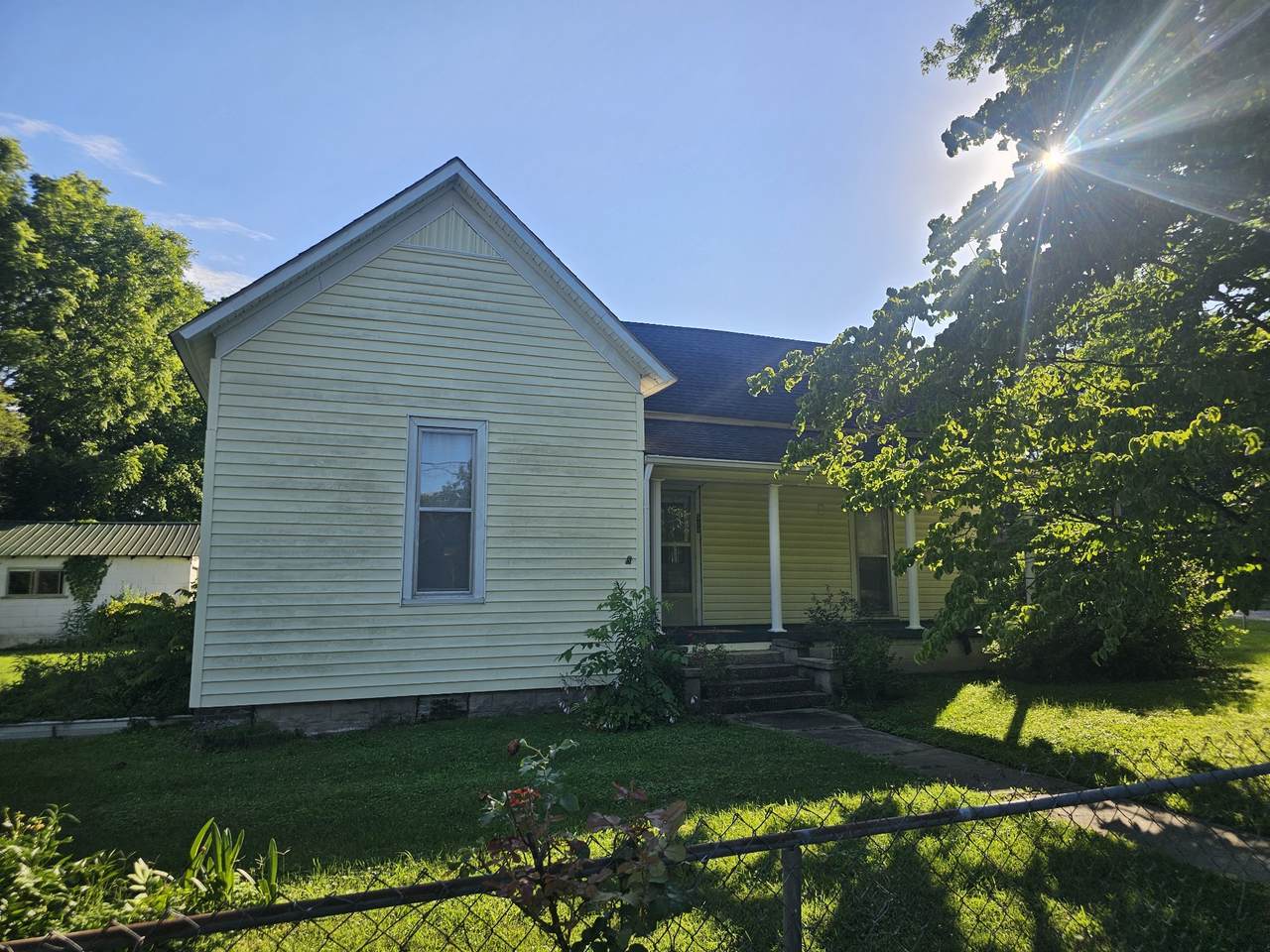 https://bt-photos.global.ssl.fastly.net/nashville/1280_boomver_1_RTC3231528-1.jpg