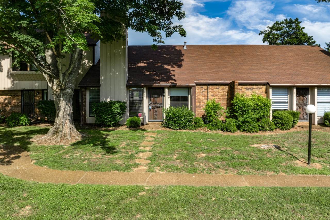 130 Saddle Tree Court - Photo 1