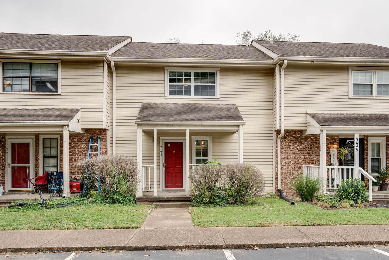 741 Longhunter Ct - Photo 1