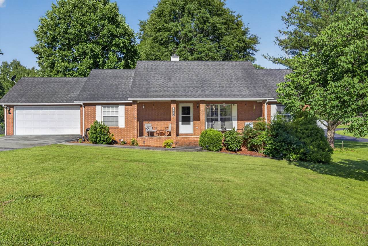 2403 N Pointe Cove Cir - Photo 1