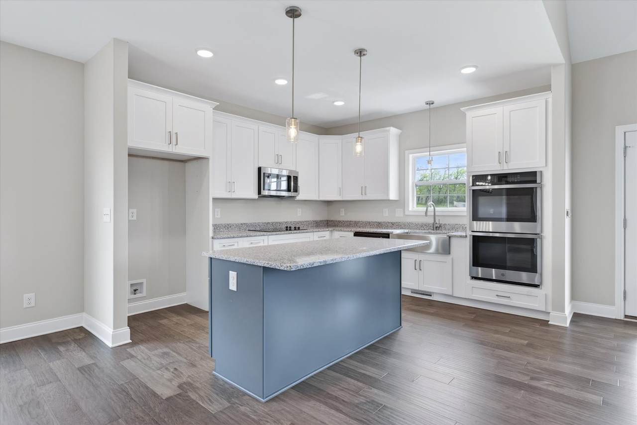 2609 Remington Trce - Photo 1