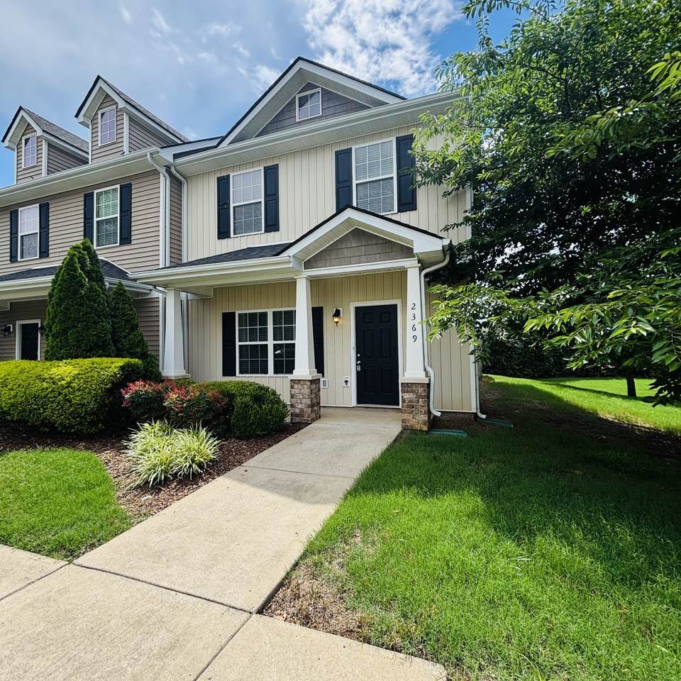 2369 New Holland Cir - Photo 1