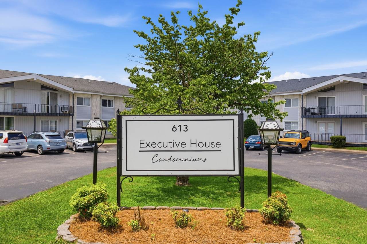 613 Hillsboro Rd - Photo 1