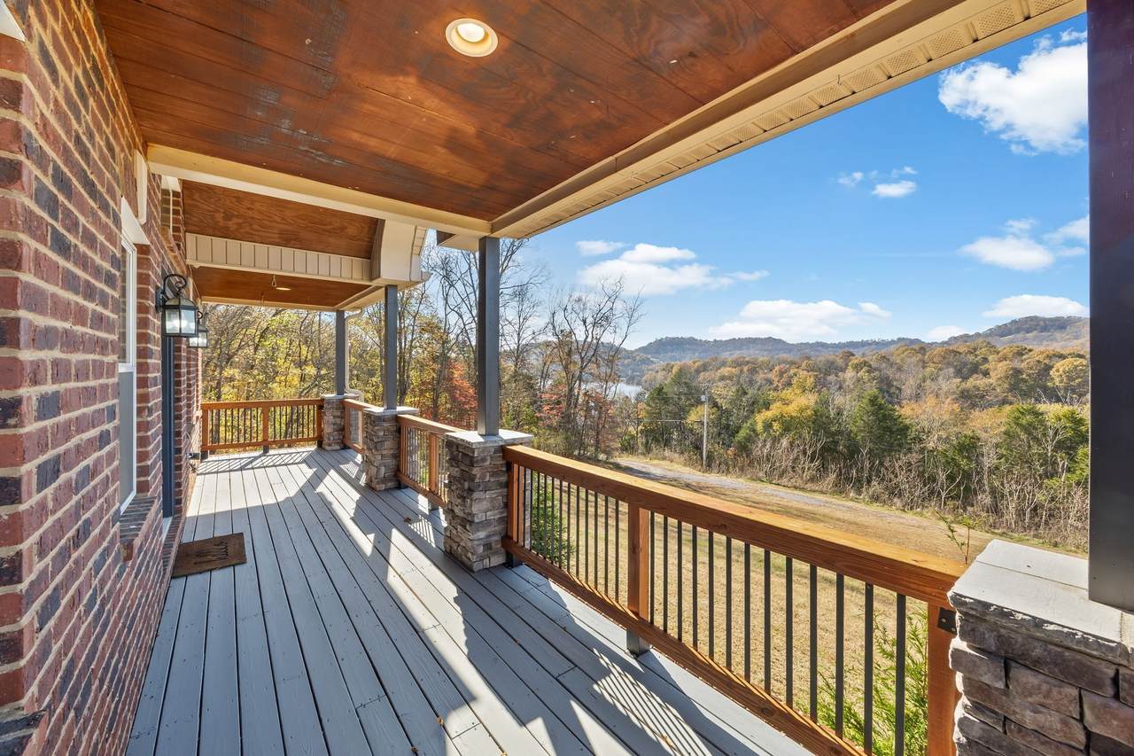 57 Lakeside Dr - Photo 1