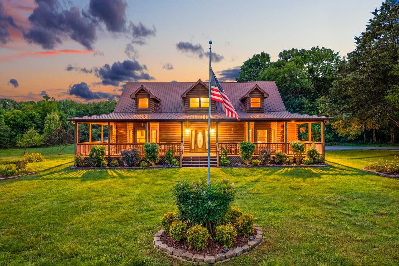 2465 Browns Mill Rd - Photo 1