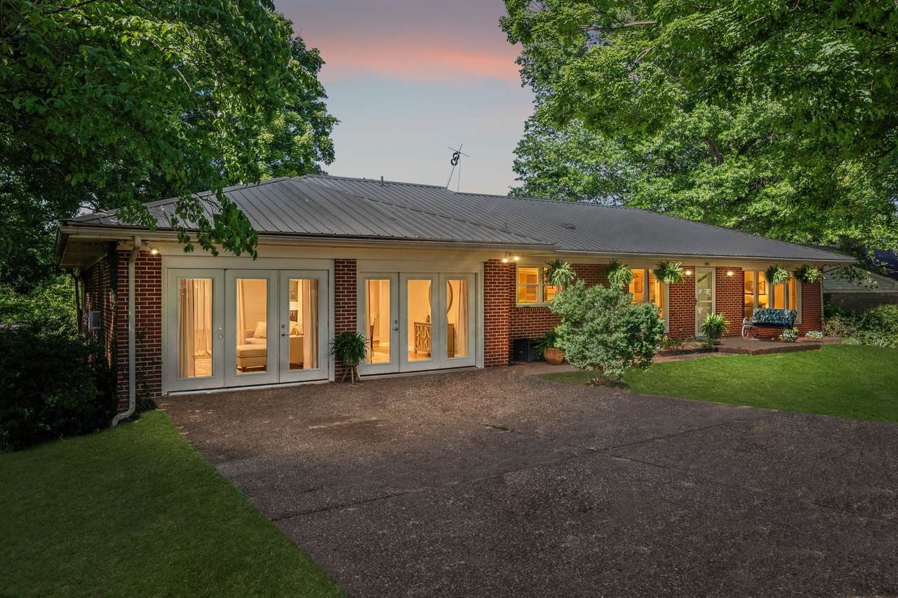 1082 Rolling Fields Cir - Photo 1