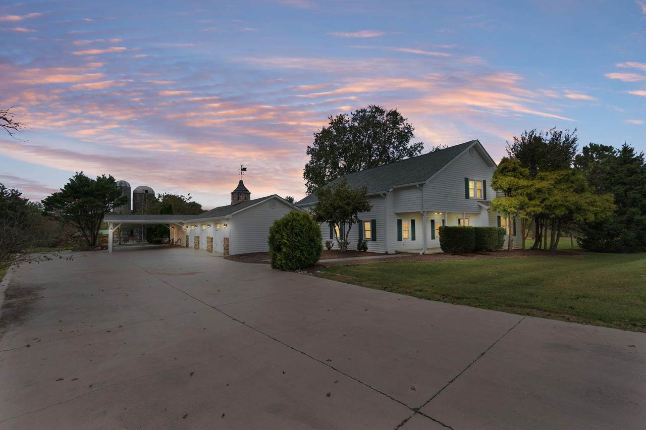 852 County Road 422 - Photo 1