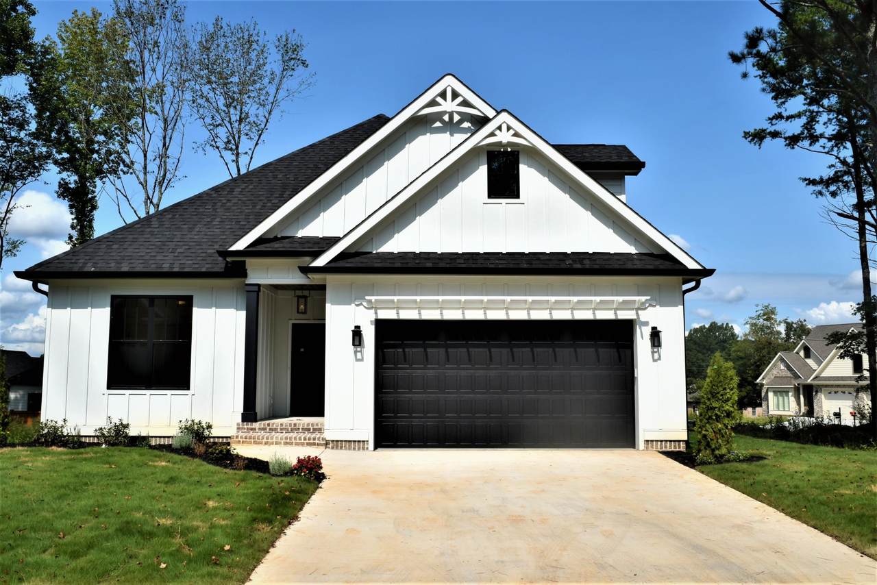 5032 Lakeside Lane - Photo 1