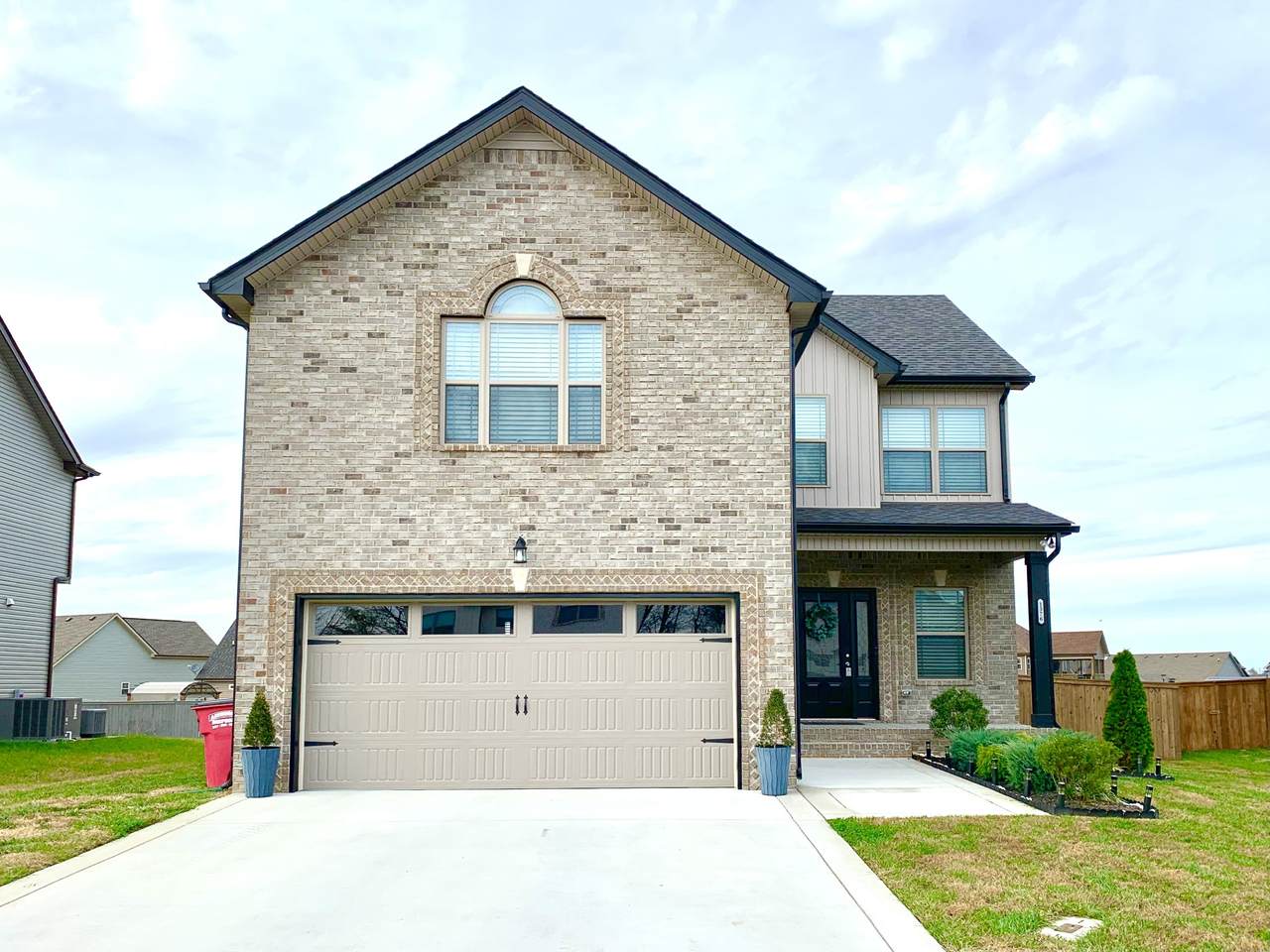 1376 Apple Blossom Rd - Photo 1