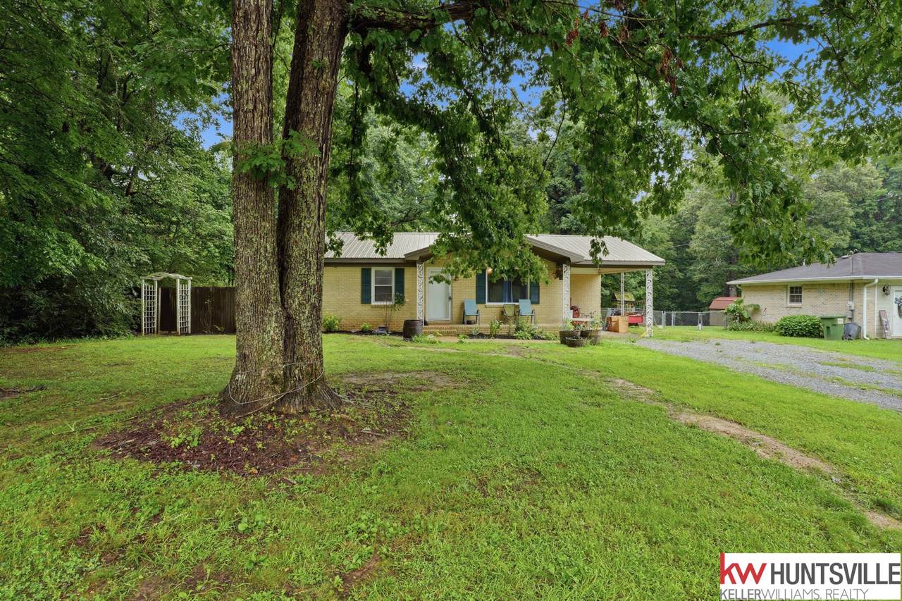 39 Eastwood Dr - Photo 1