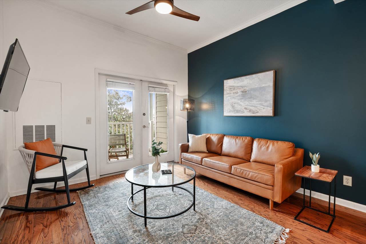 2025 Woodmont Blvd - Photo 1