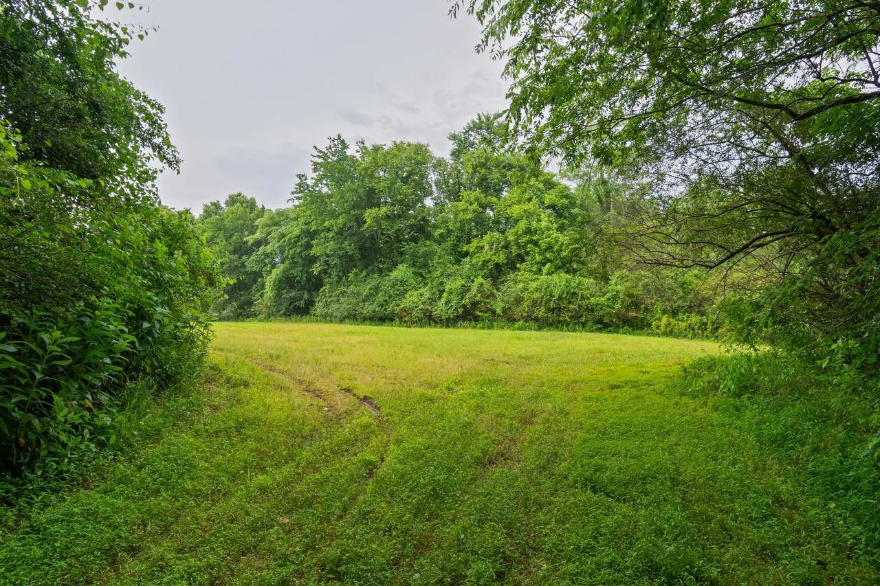 https://bt-photos.global.ssl.fastly.net/nashville/1280_boomver_1_RTC3234014-1.jpg