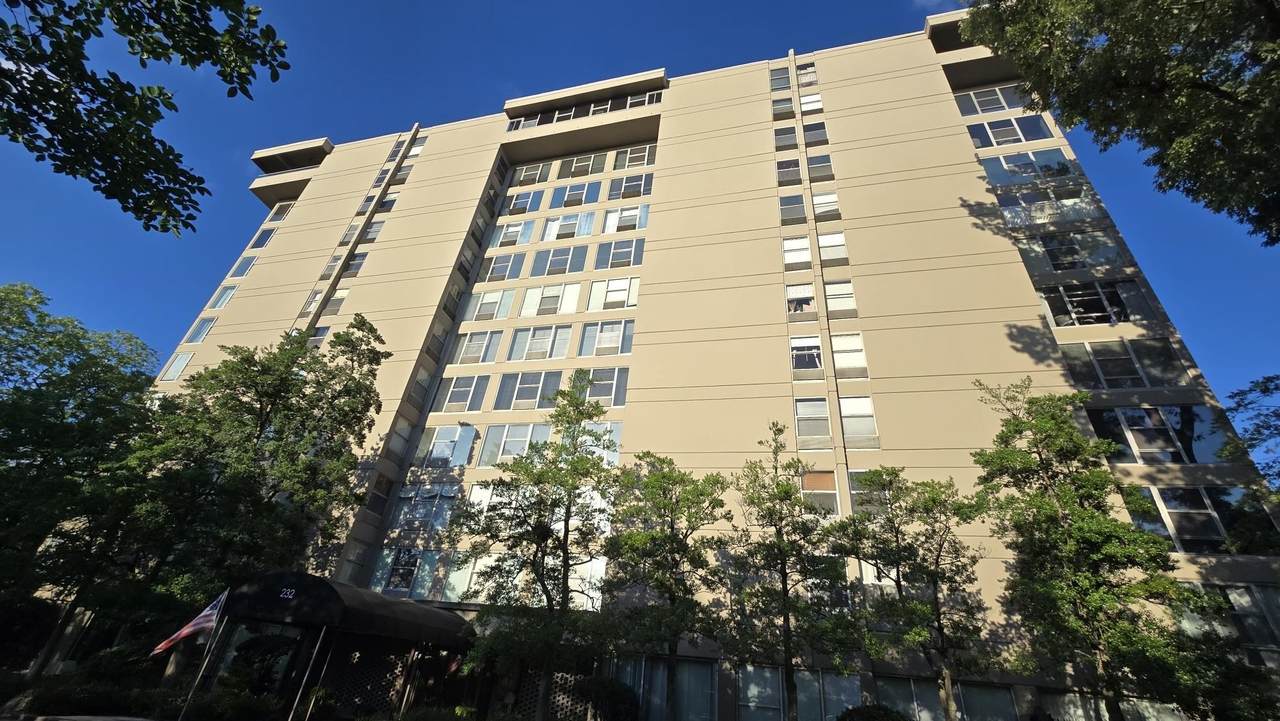 232 S Highland St - Photo 1