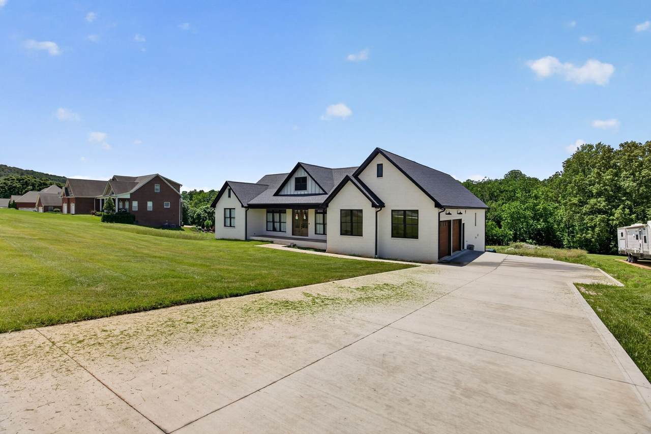 4413 Twin Creeks Dr - Photo 1