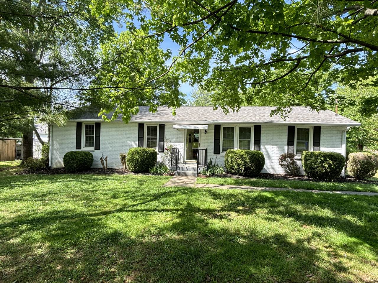 104 Highland Dr - Photo 1