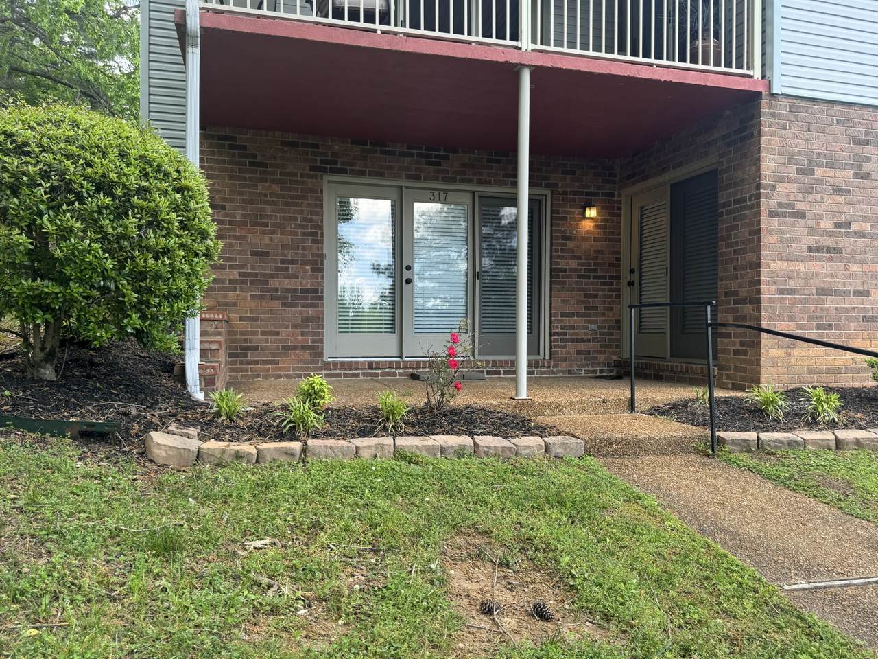 317 Village Ln - Photo 1