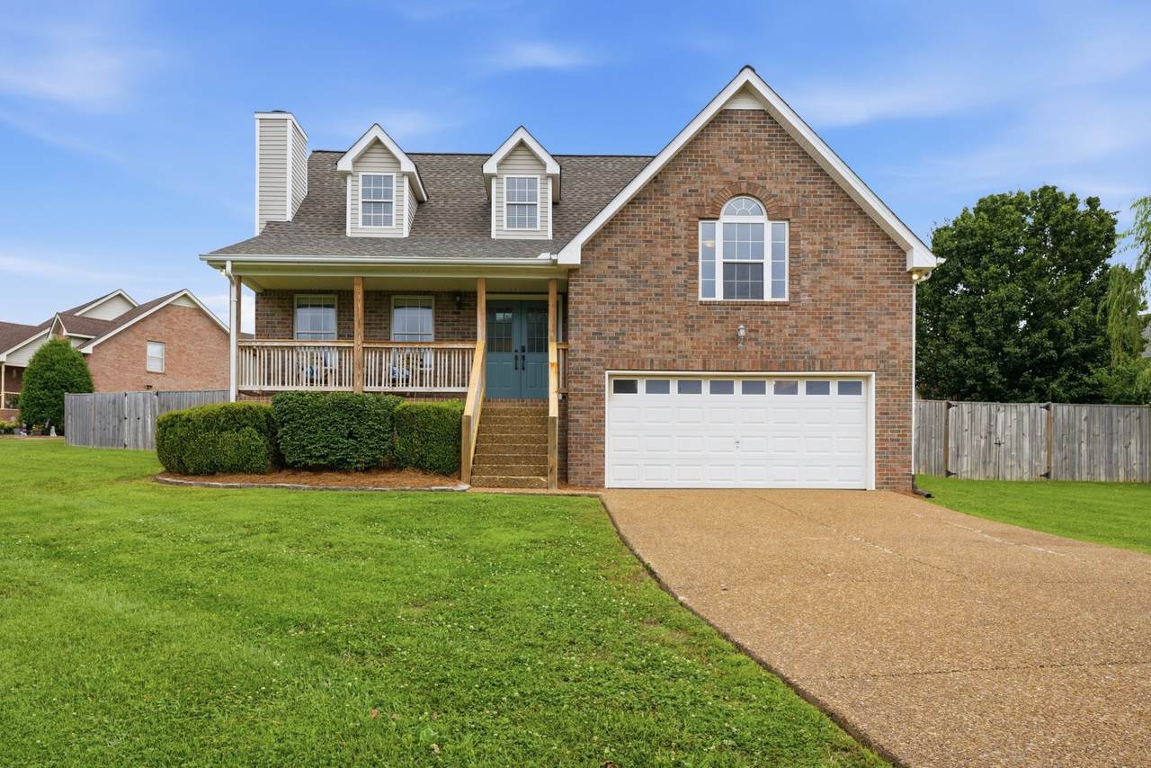104 Brookview Cir - Photo 1