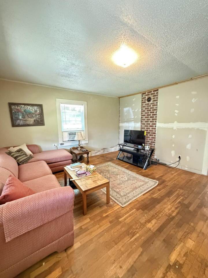 https://bt-photos.global.ssl.fastly.net/nashville/1280_boomver_1_RTC3239808-1.jpg
