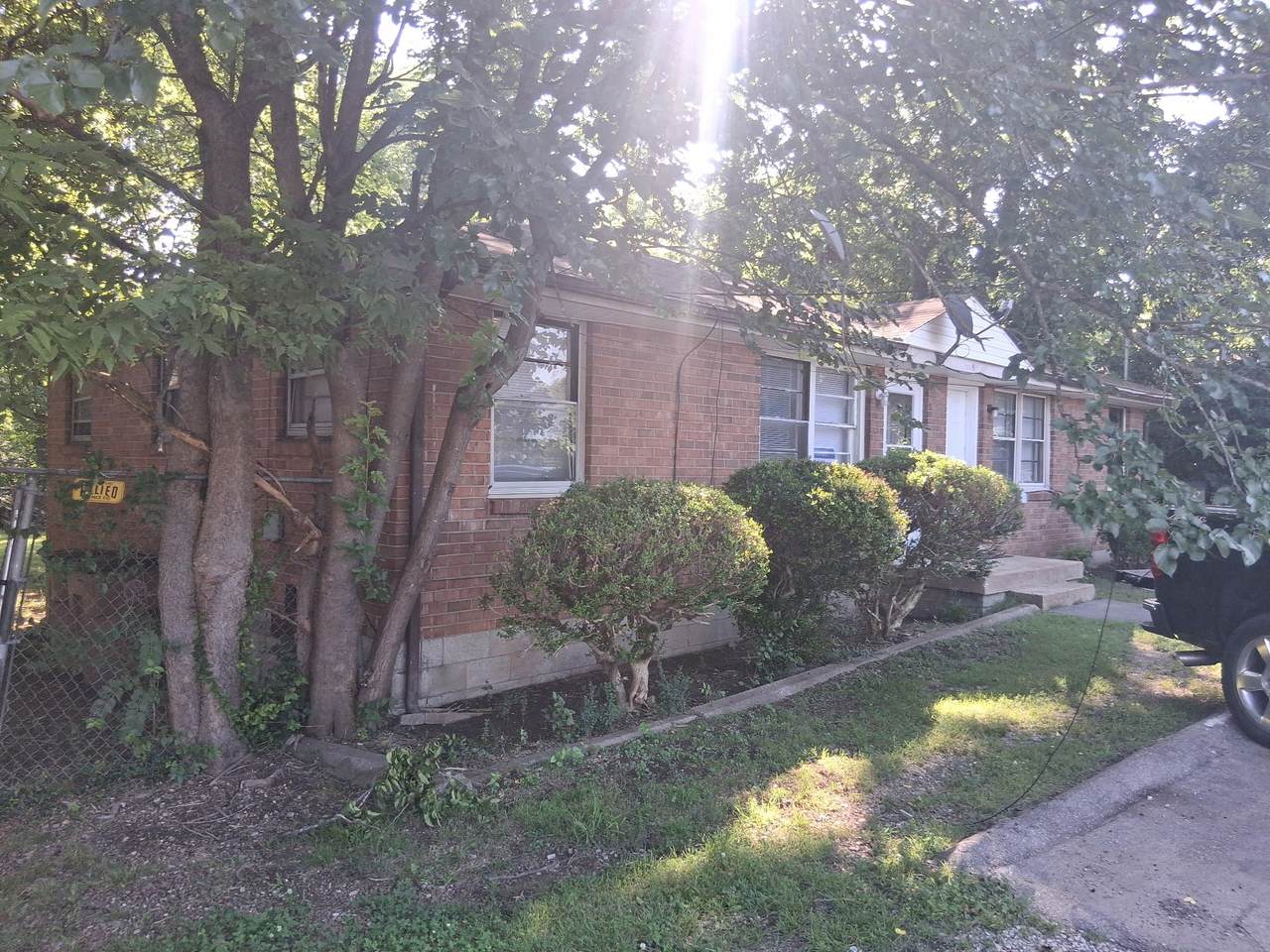 https://bt-photos.global.ssl.fastly.net/nashville/1280_boomver_1_RTC3242502-1.jpg