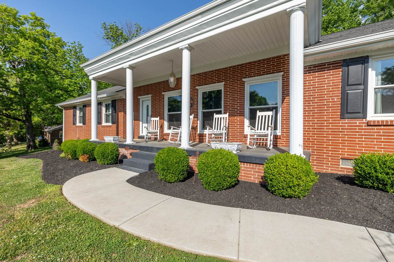 https://bt-photos.global.ssl.fastly.net/nashville/1280_boomver_1_RTC3242530-1.jpg