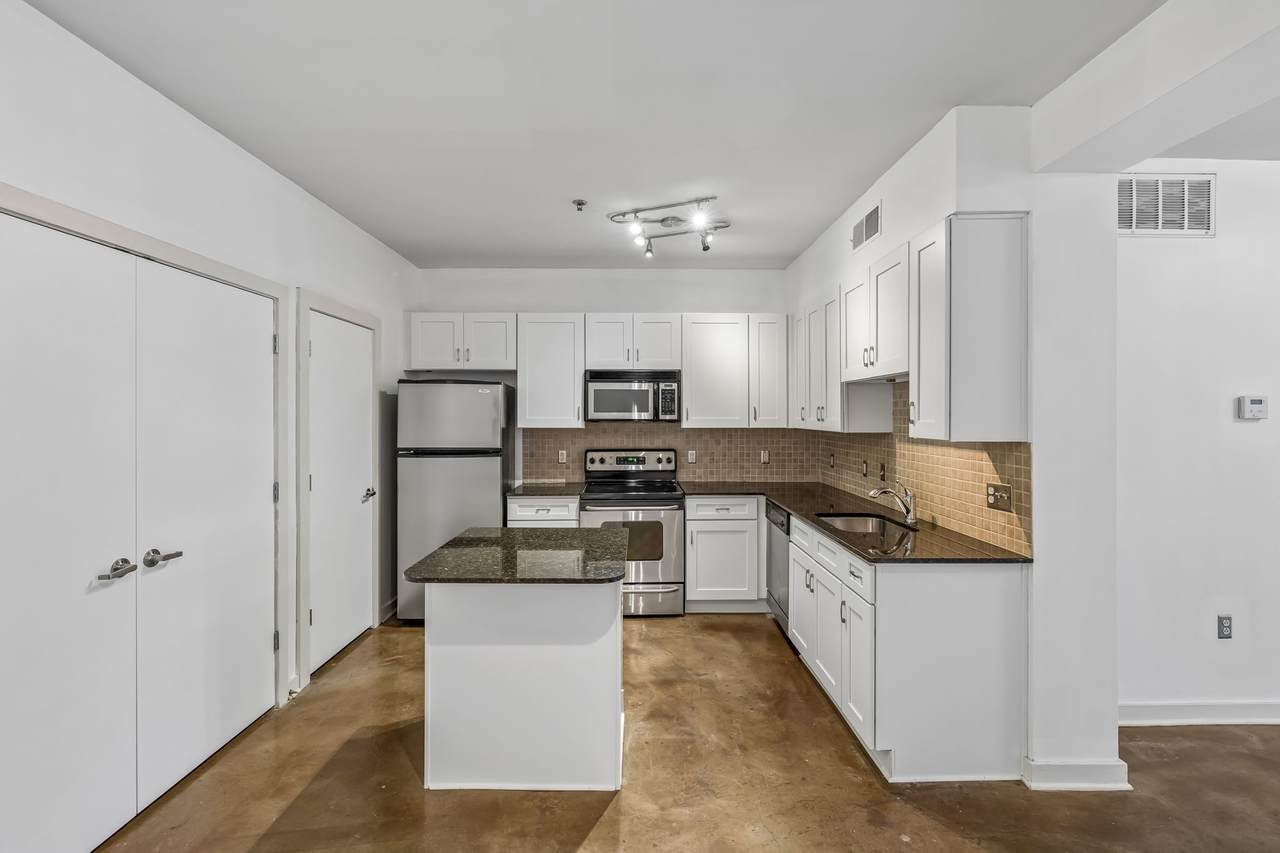 https://bt-photos.global.ssl.fastly.net/nashville/1280_boomver_1_RTC3242799-1.jpg