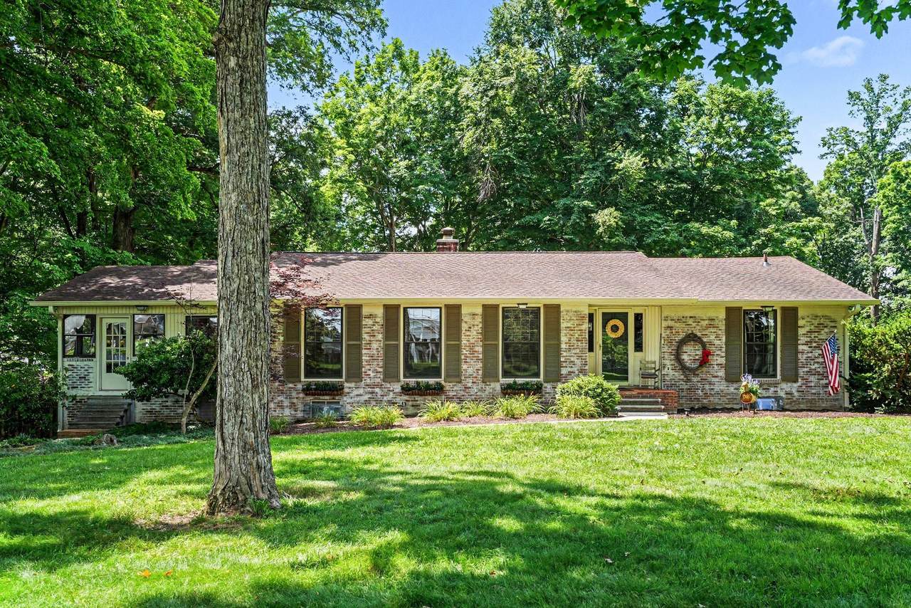 1296 Lawrence Ln - Photo 1