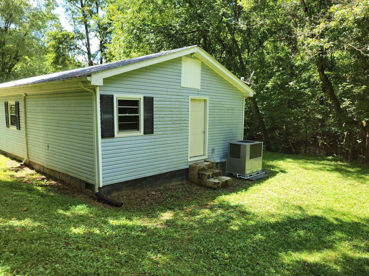 https://bt-photos.global.ssl.fastly.net/nashville/1280_boomver_1_RTC3243054-1.jpg