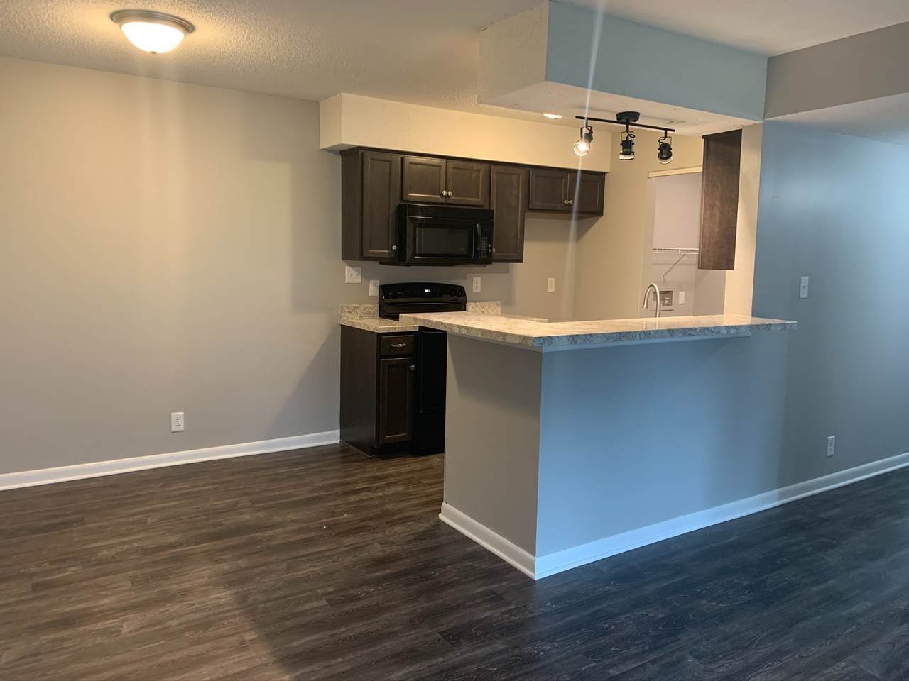 271 White Oak Rd - Photo 1