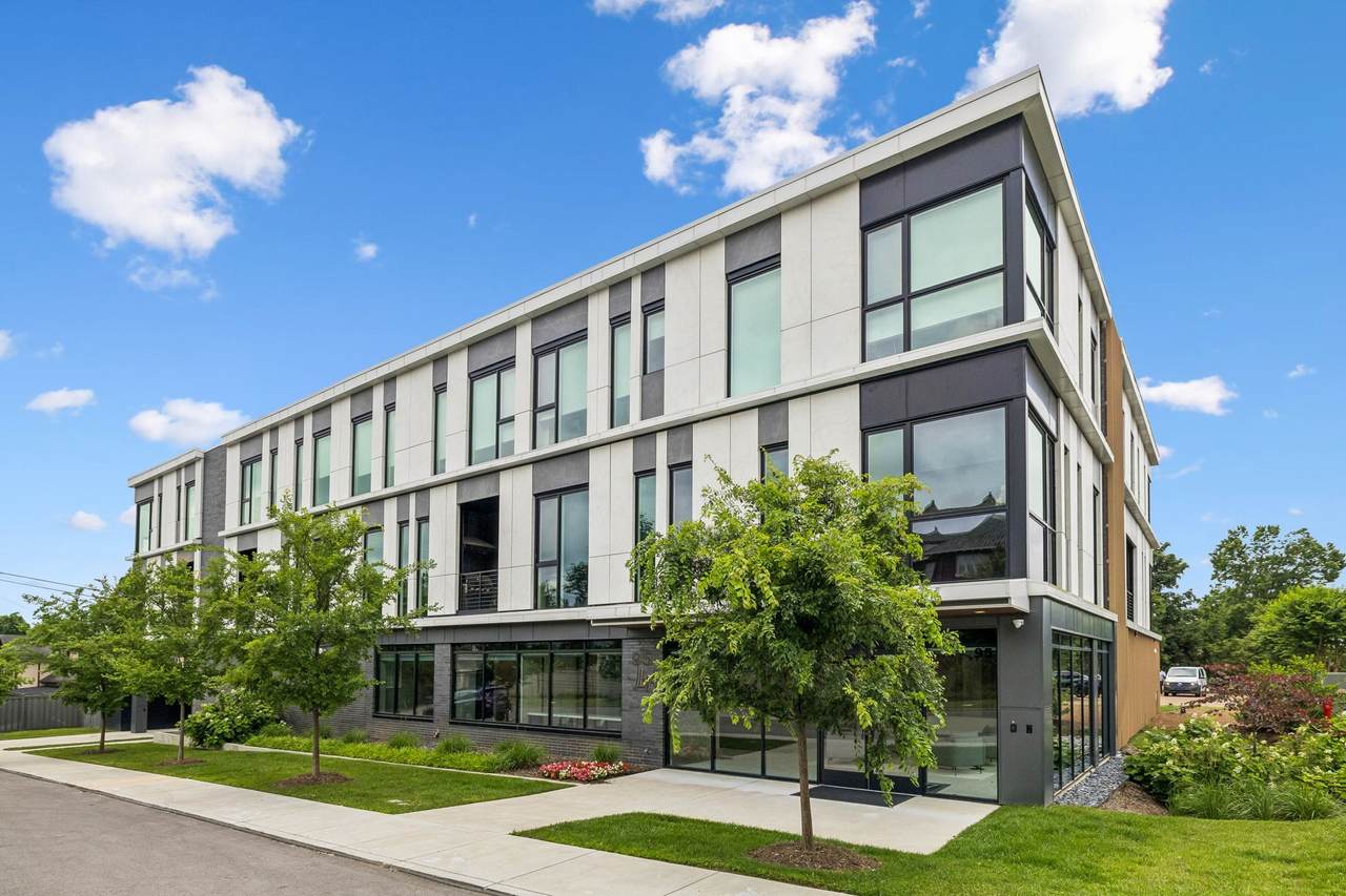 95 Leonard Ave - Photo 1
