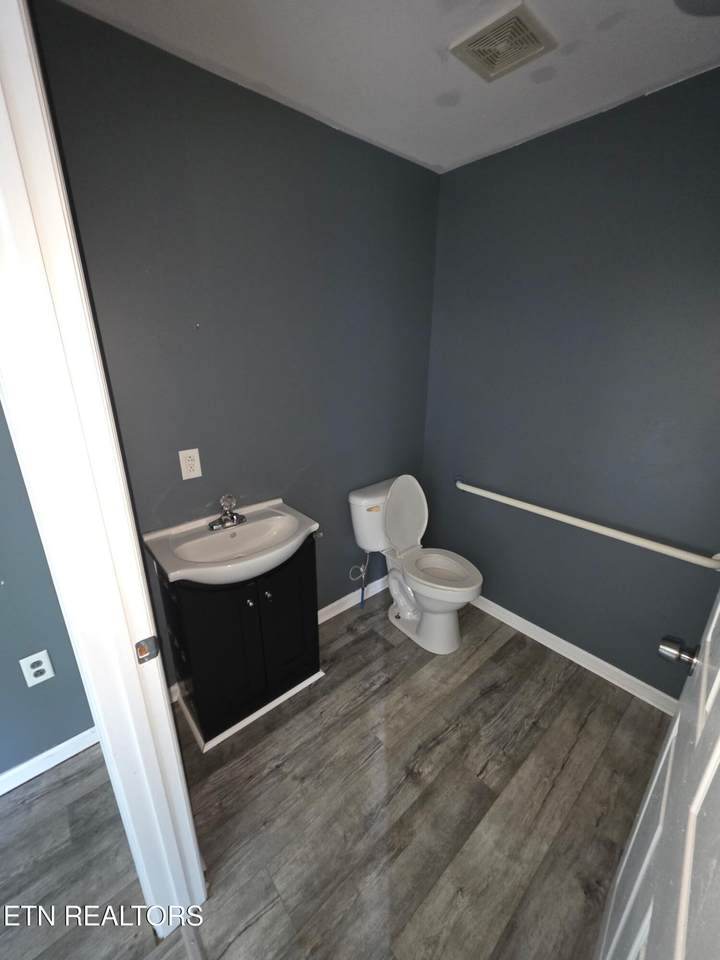 https://bt-photos.global.ssl.fastly.net/nashville/1280_boomver_1_RTC3243324-1.jpg