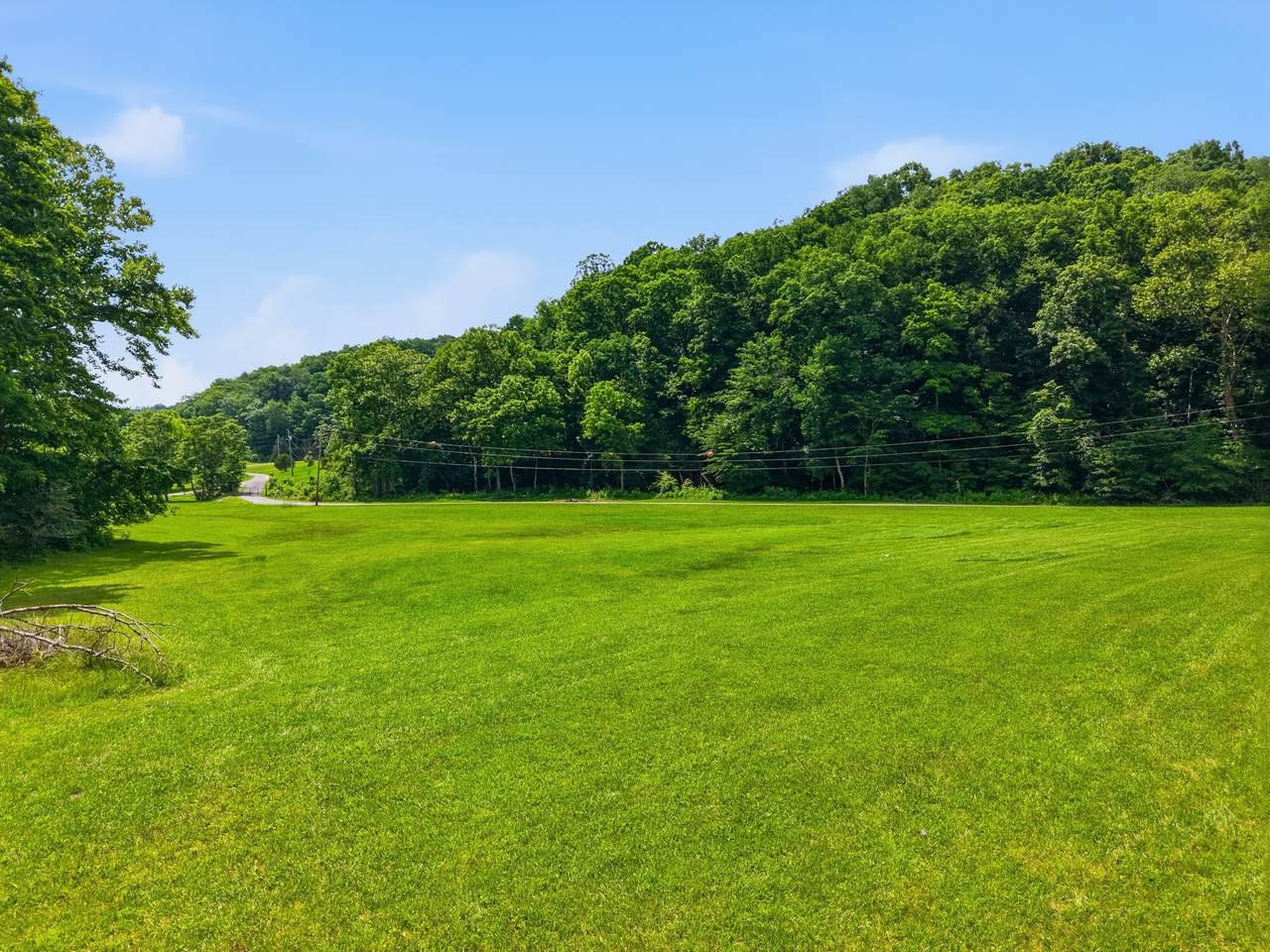 1639 Eucalyptus Dr - Photo 1