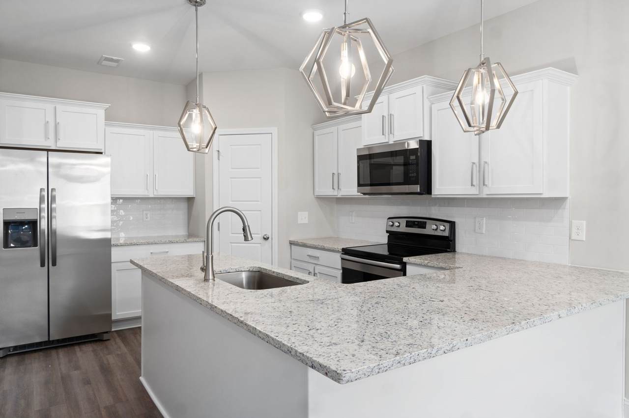 224 Drayton Dr - Photo 1