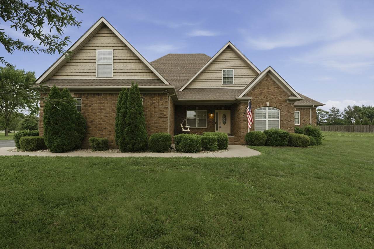 4638 Fairvue Farm Blvd - Photo 1