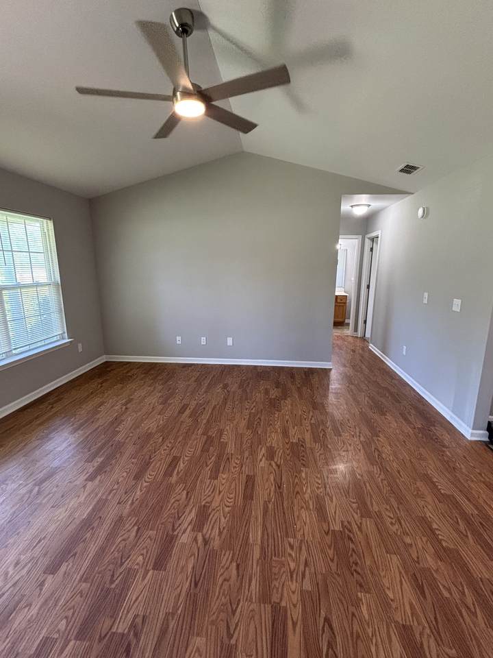 https://bt-photos.global.ssl.fastly.net/nashville/1280_boomver_1_RTC3243982-1.jpg