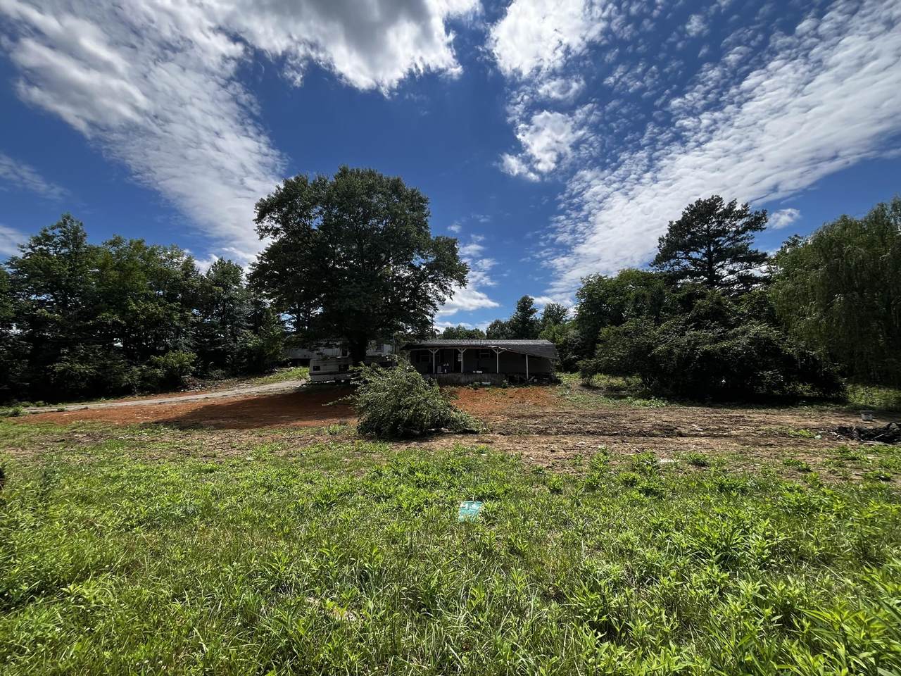 121 King Lane - Photo 1