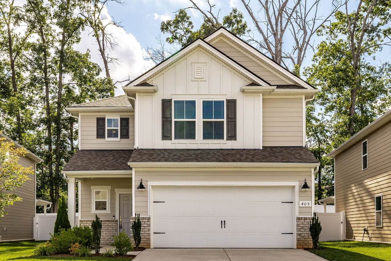 405 Brook Ave - Photo 1
