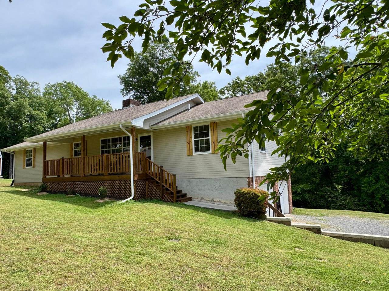 https://bt-photos.global.ssl.fastly.net/nashville/1280_boomver_1_RTC3244207-1.jpg