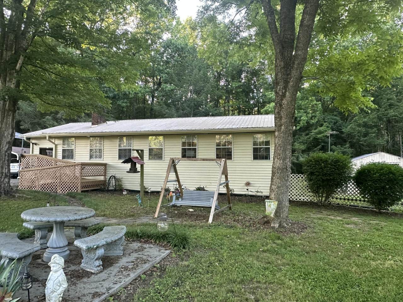 https://bt-photos.global.ssl.fastly.net/nashville/1280_boomver_1_RTC3244266-1.jpg